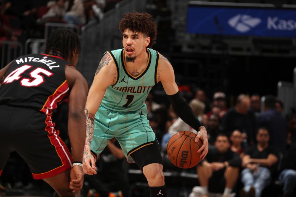 湖人方面意 湖人方面意