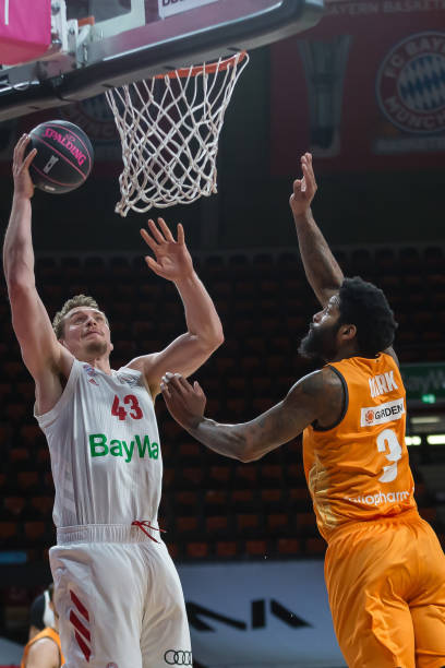 到三中卫体 到三中卫体