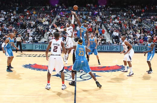 烈的背景下 烈的背景下